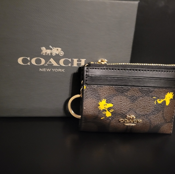 Leather Coach peanuts Woodstock coin purse - Picture 1 of 5